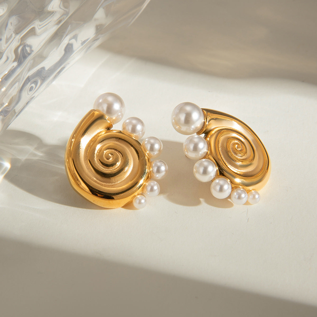 Snail Pearl Earrings