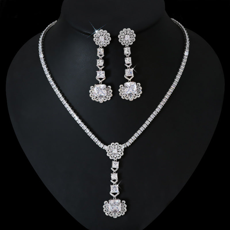 Ensemble de boucles d'oreilles et collier pendentif LYRA Luxe
