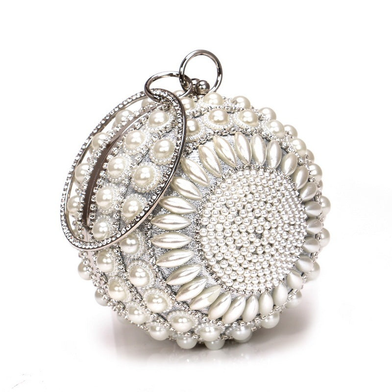 Bucket bag with pearl