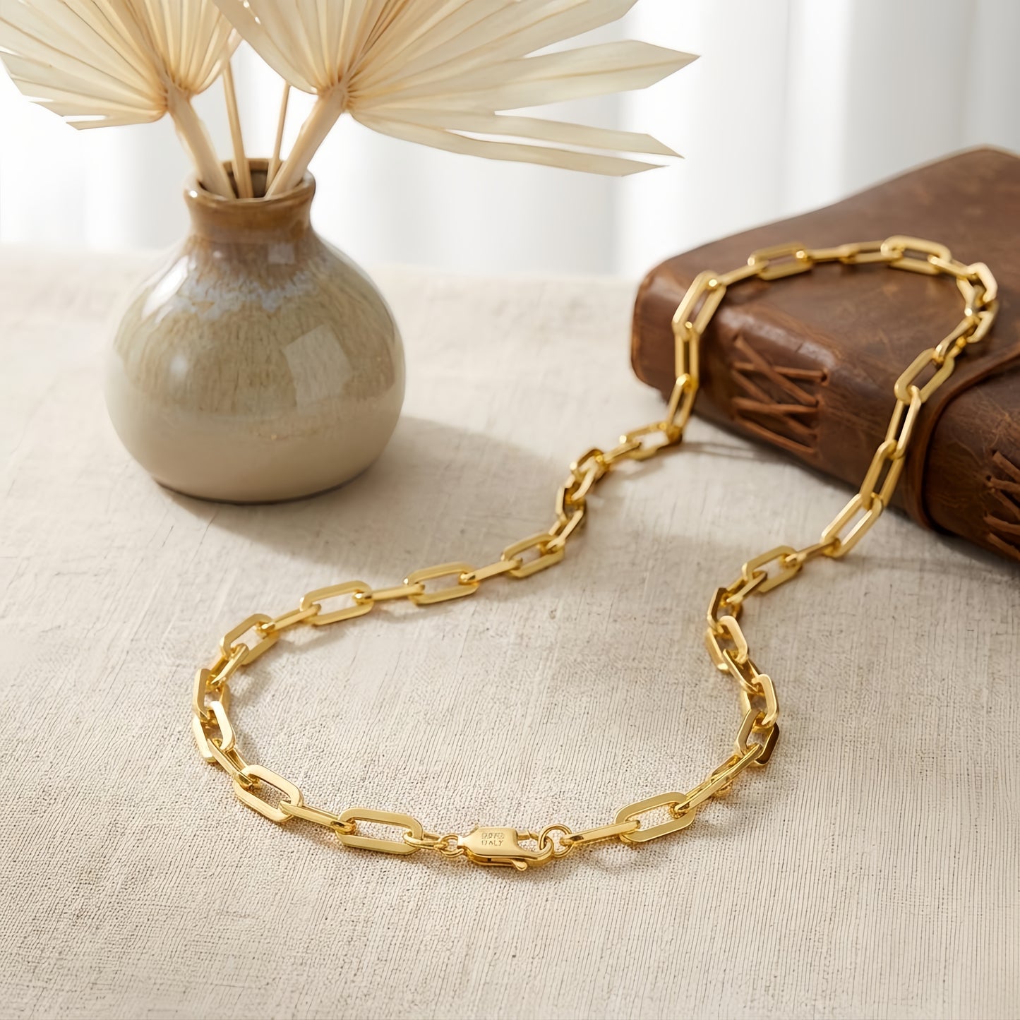 FINES Chain Necklace