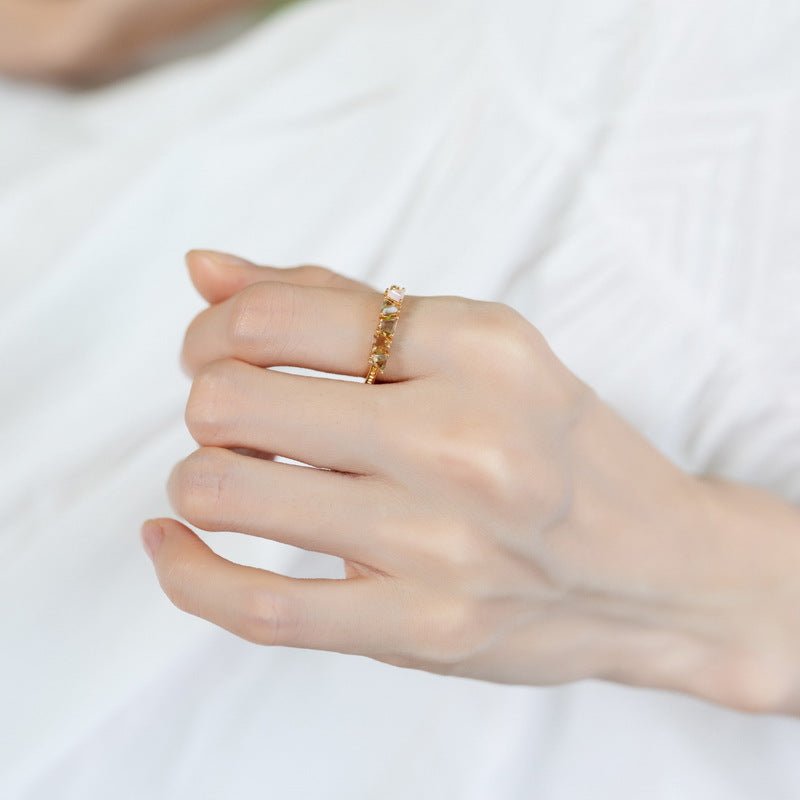 JANEY GREER Rainbow Crystal Ring - KAYLUZ LTD