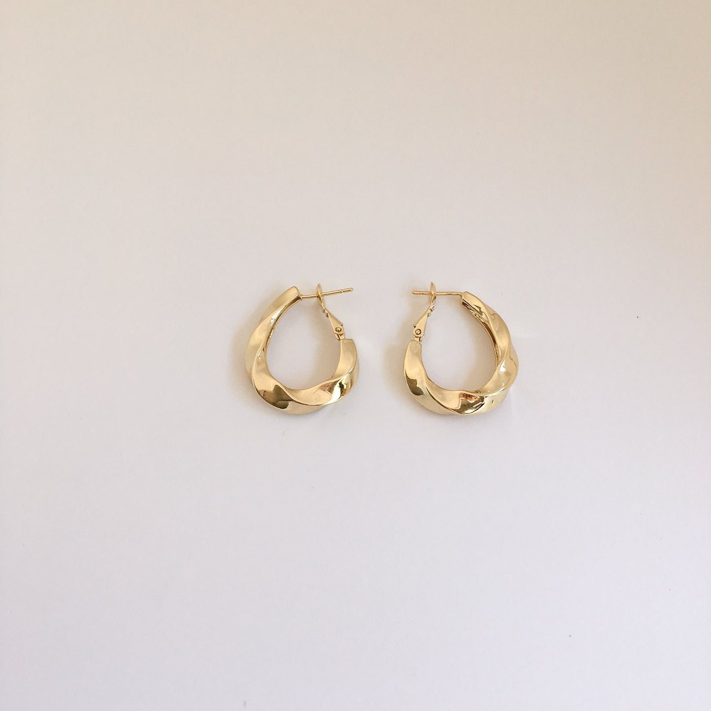 Minimalist Cold Wind Creative Drop-shaped Circle Earrings - KAYLUZ LTD