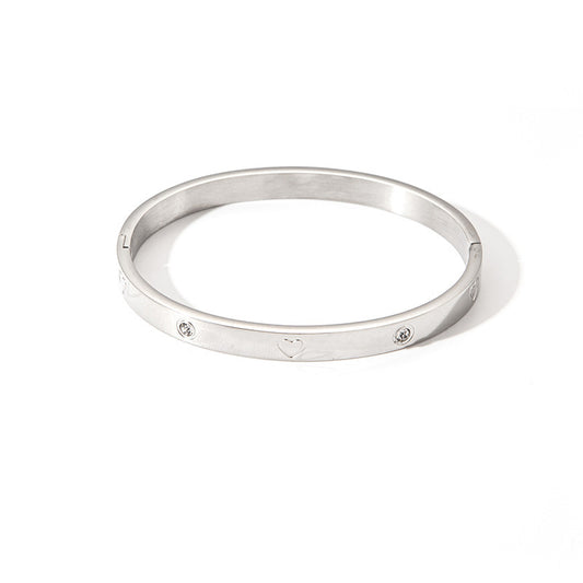 VELIA Heart Bracelet