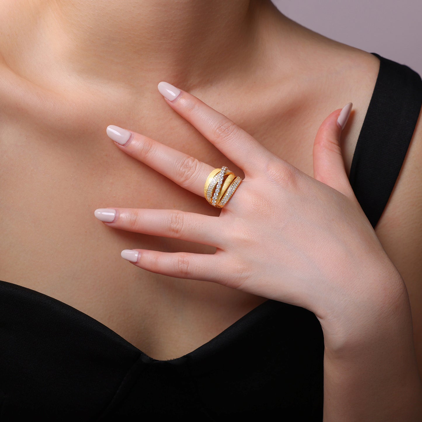 EMSIE  Moissanite Ring