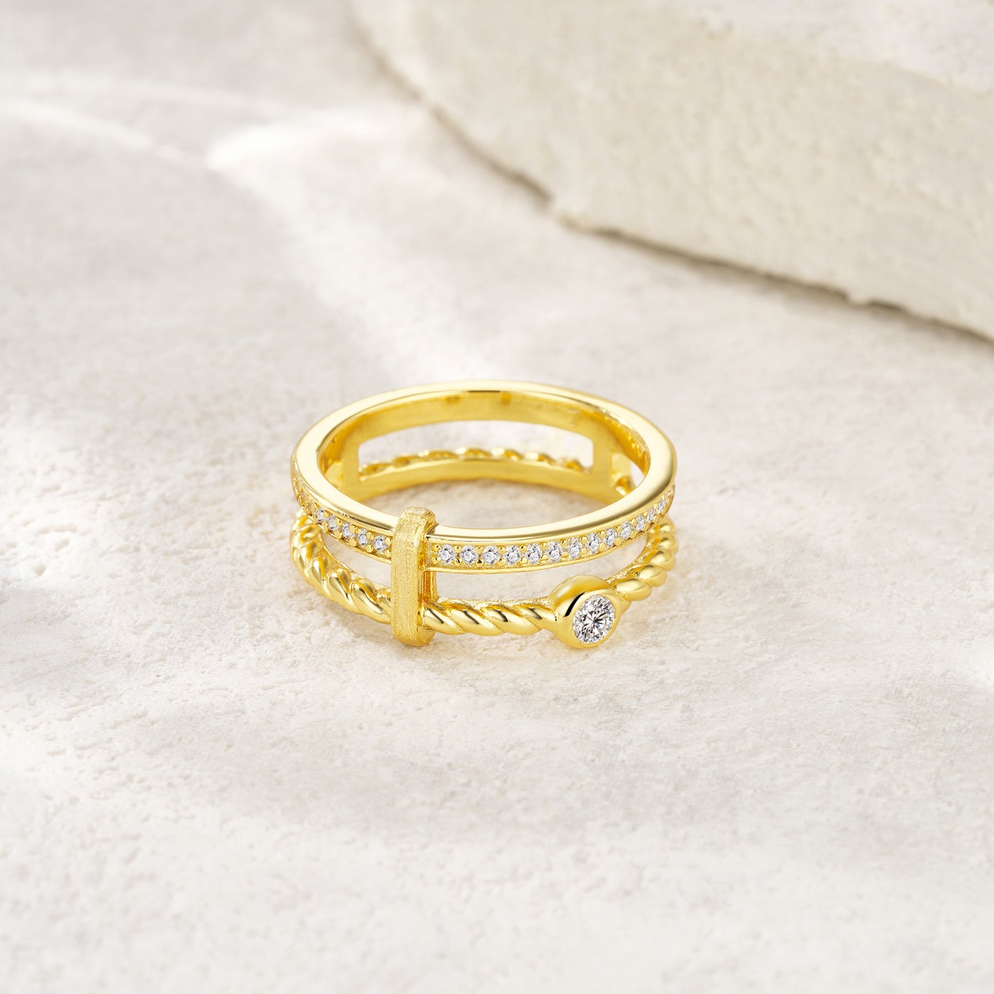 KIMY LUX  Moissanite Ring