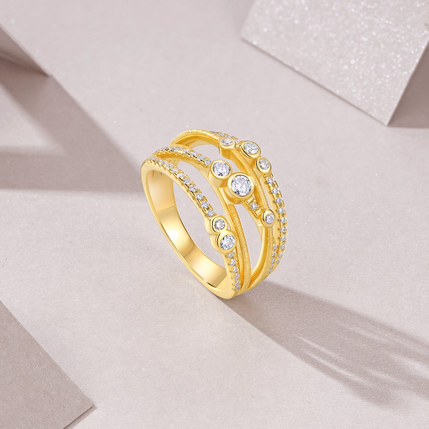ELARIS Moissanite Ring