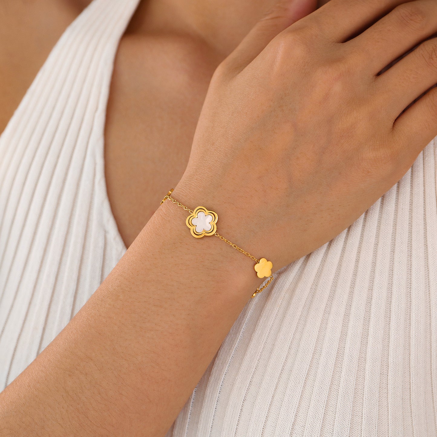 Clover  Shell Bracelet