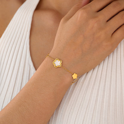 Clover  Shell Bracelet