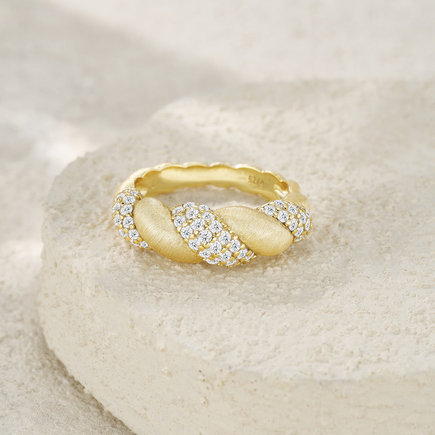 VELINA Moissanite Ring