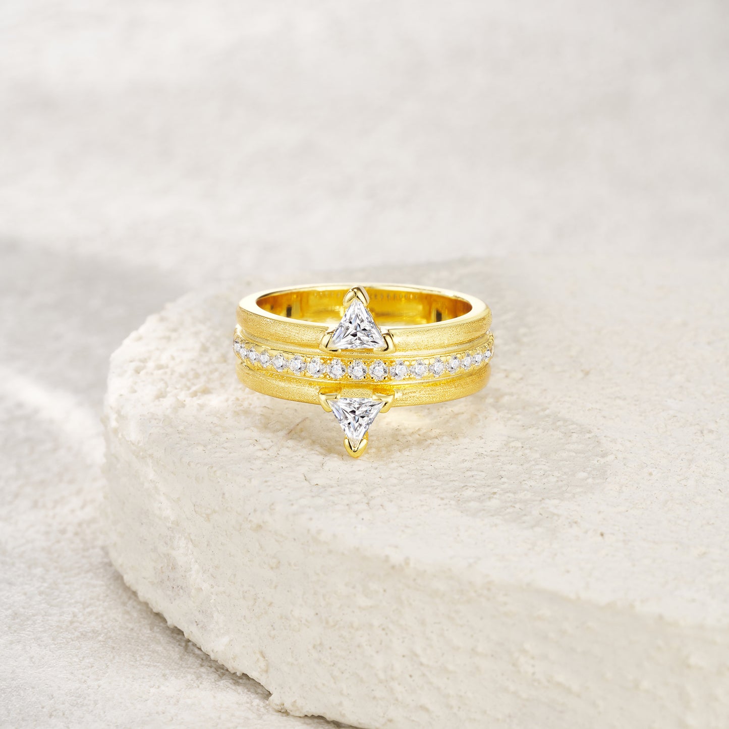 SOLENNE Moissanite Ring