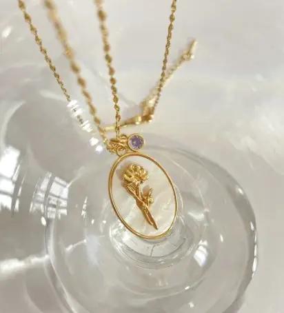 Vintage Flower Pearl Necklace - KAYLUZ LTD