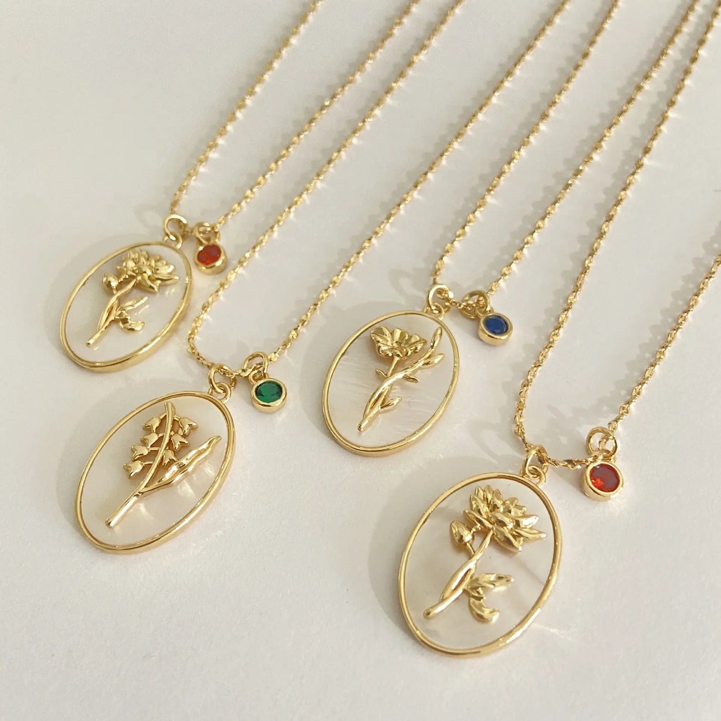 Vintage Flower Pearl Necklace - KAYLUZ LTD